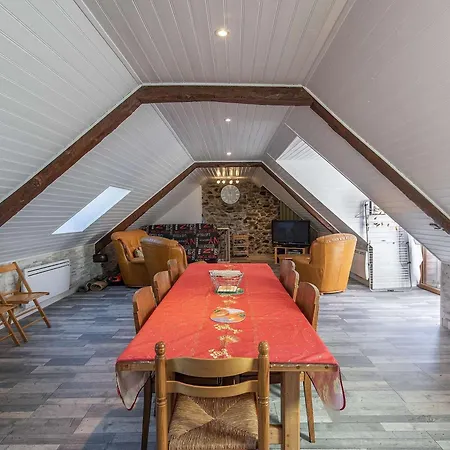 Maison De Village 8 Pers, 3 Ch, Proche Ski, Cuisine Equipee, Parking, Bebe Et Animaux Bienvenus - Fr-1-402-137 Holiday home *