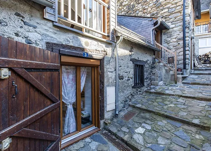 Holiday home Maison De Village 8 Pers, 3 Ch, Proche Ski, Cuisine Equipee, Parking, Bebe Et Animaux Bienvenus - Fr-1-402-137 *