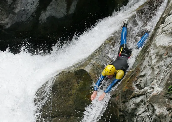 Holiday home Maison De Village 8 Pers, 3 Ch, Proche Ski, Cuisine Equipee, Parking, Bebe Et Animaux Bienvenus - Fr-1-402-137 *