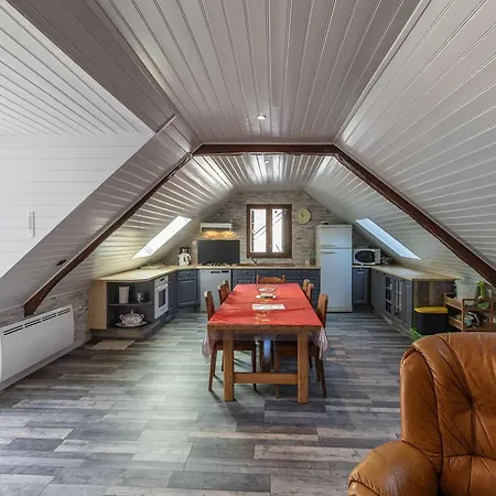 Maison De Village 8 Pers, 3 Ch, Proche Ski, Cuisine équipée, Parking, Bébé Et Animaux Bienvenus - Fr-1-402-137 Casa vacanze