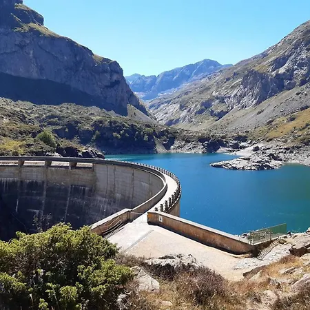 Maison De Village 8 Pers, 3 Ch, Proche Ski, Cuisine Equipee, Parking, Bebe Et Animaux Bienvenus - Fr-1-402-137 Ferienhaus Betpouey