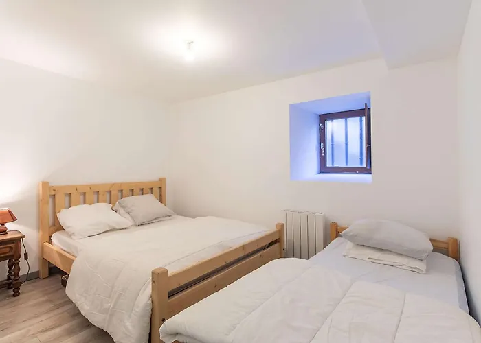 Maison De Village 8 Pers, 3 Ch, Proche Ski, Cuisine Equipee, Parking, Bebe Et Animaux Bienvenus - Fr-1-402-137 * Betpouey